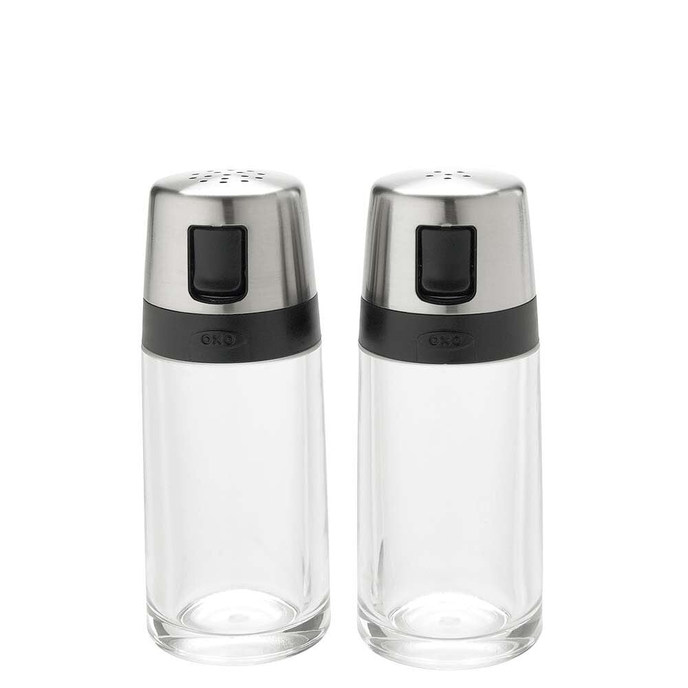 Simple Salt and Pepper Shaker Set Q8
