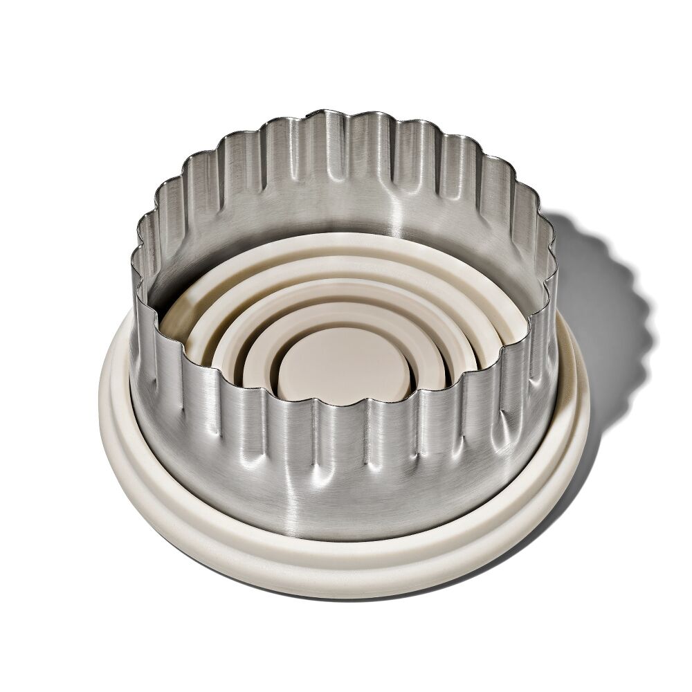 Double-Sided Cookie and Biscuit Cutter Q6
