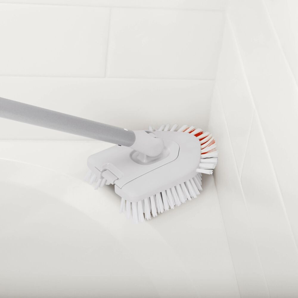 Extendable Tub & Tile Brush U7
