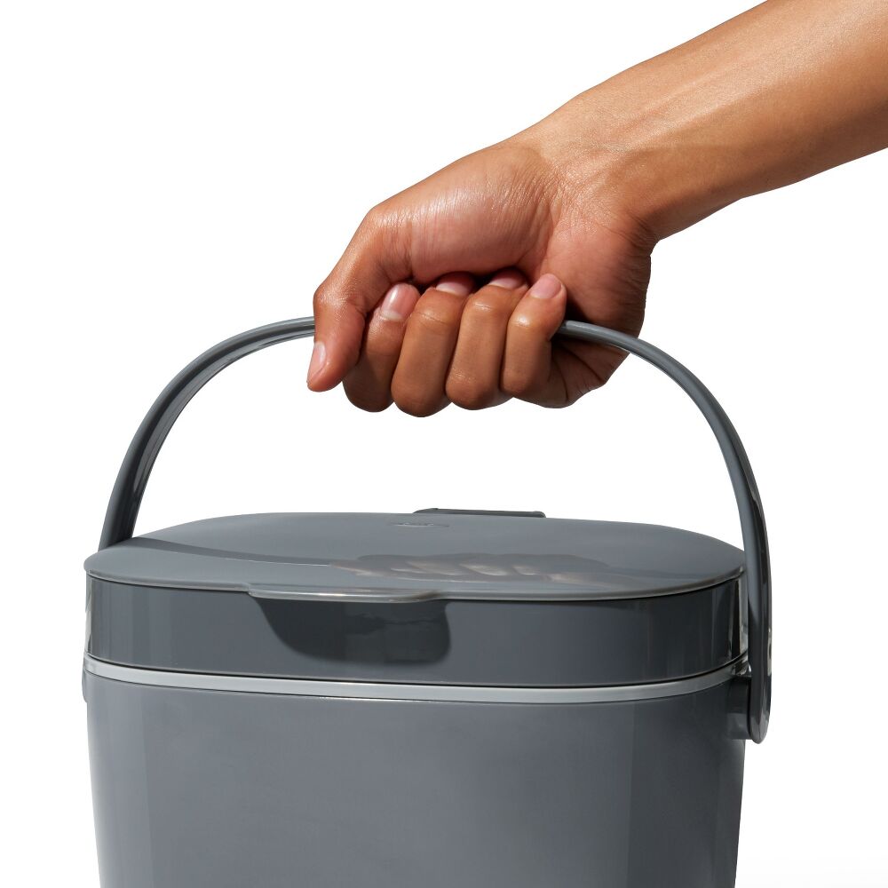 Easy-Clean Compost Bin - 1.75 Gal Z8