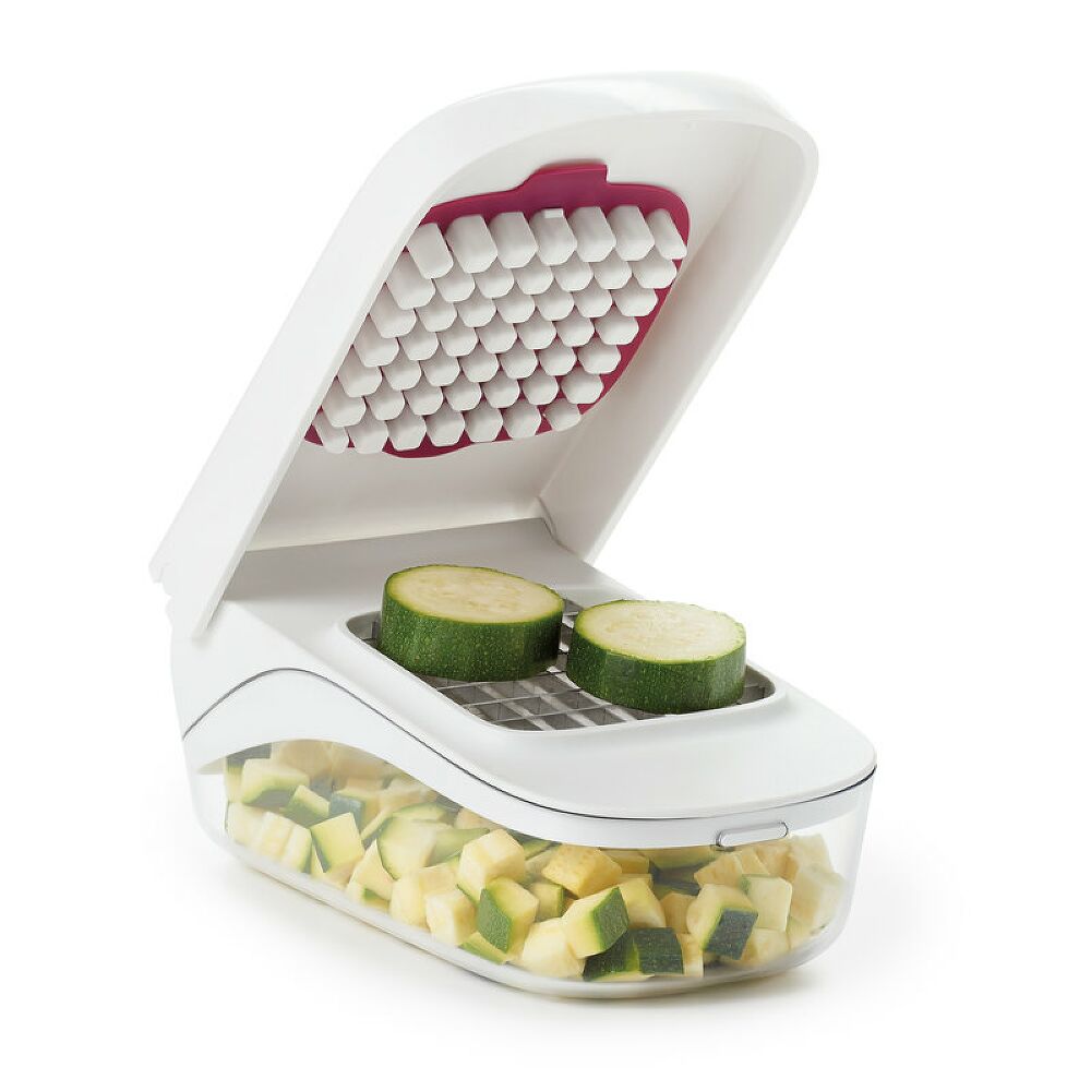 Vegetable Chopper with Easy-Pour Opening U7
