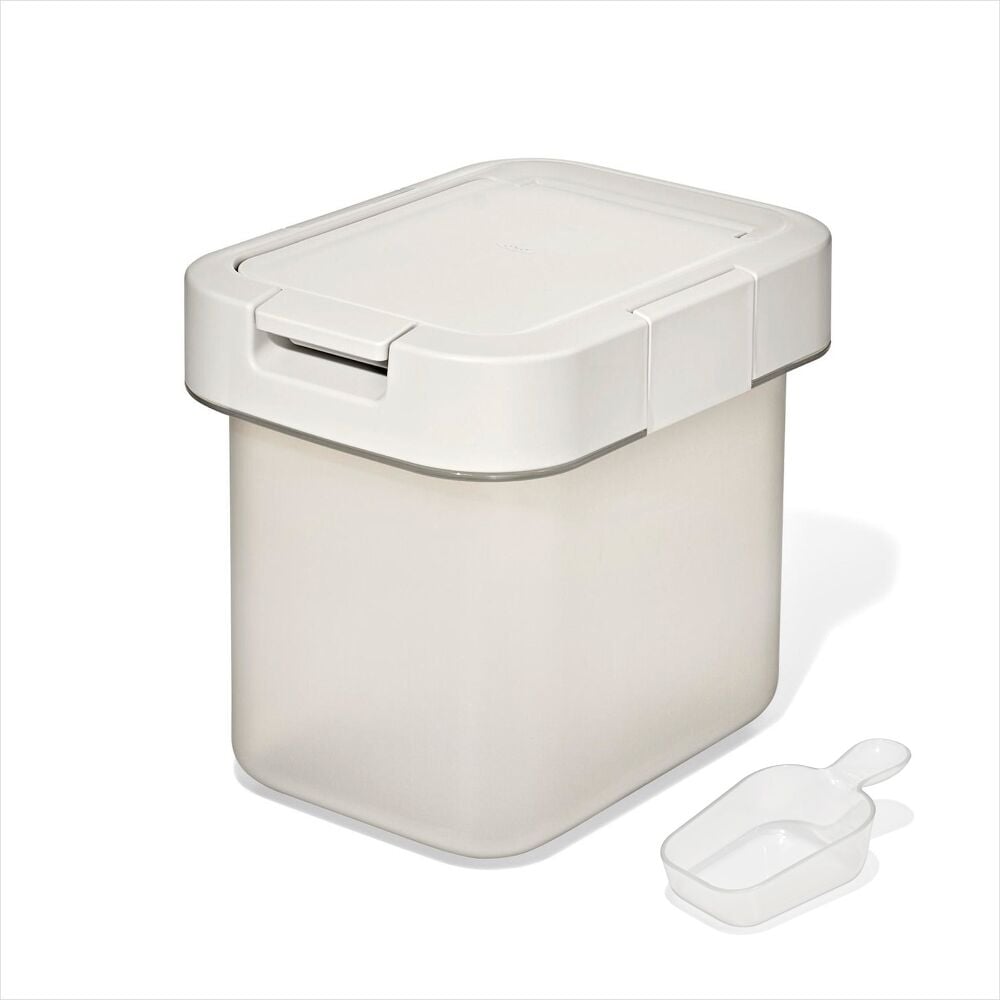OXO Pet Airtight Food Container with Scoop — Small G1