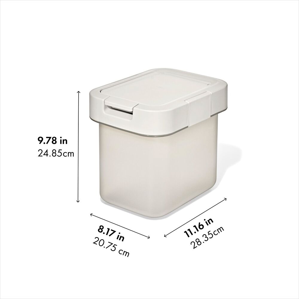 OXO Pet Airtight Food Container with Scoop — Small G1