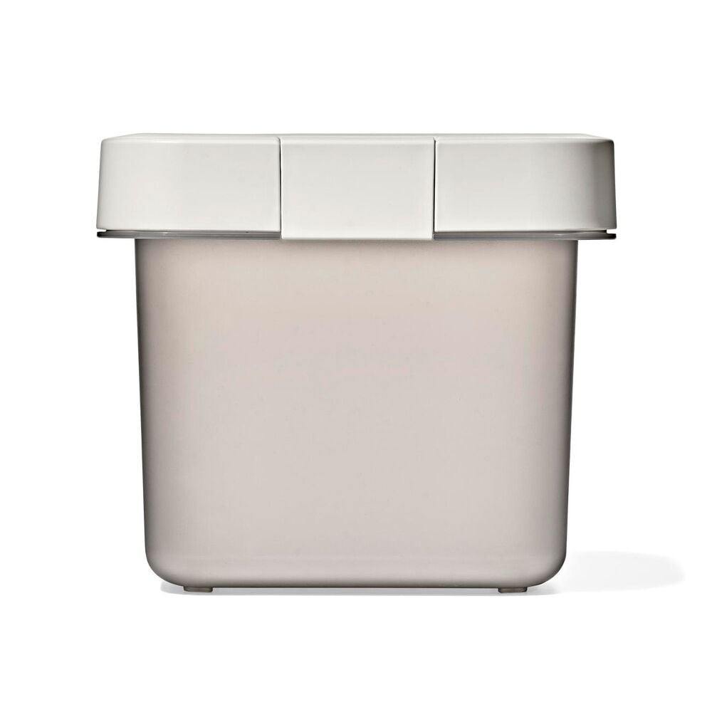 OXO Pet Airtight Food Container with Scoop — Small G1