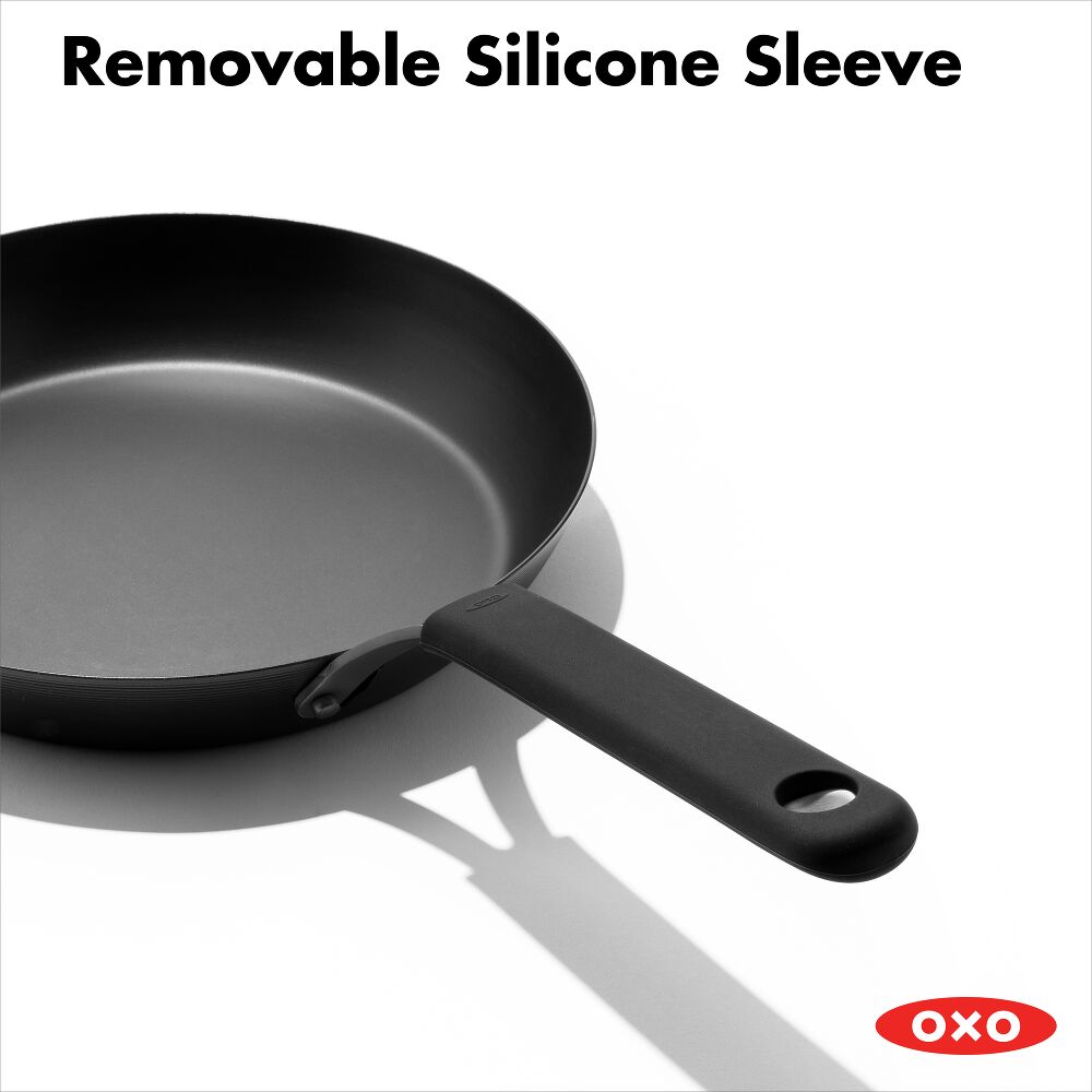 OXO Carbon Steel Obsidian Series 12-Inch Frypan with Silicone Sleeve Z4