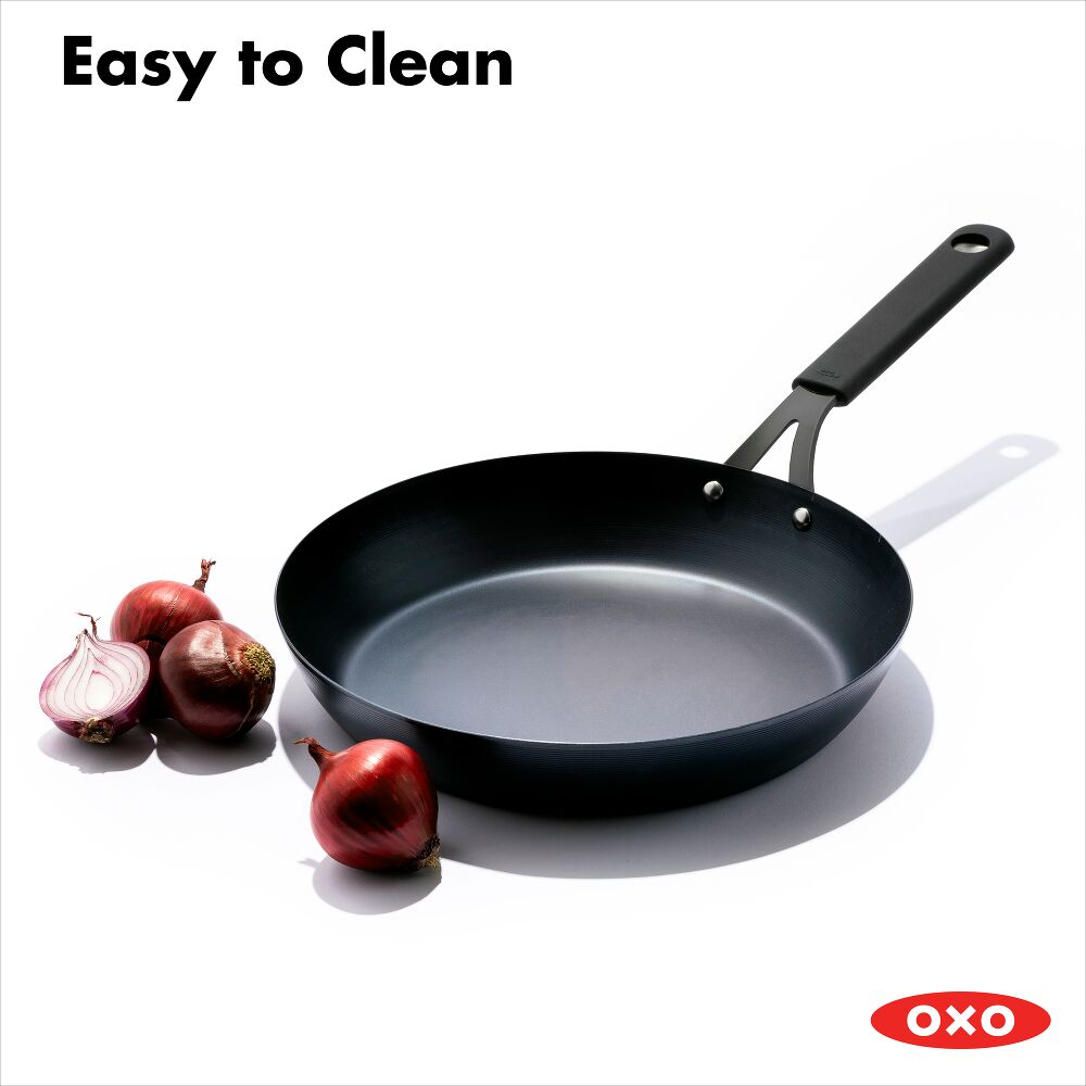 OXO Carbon Steel Obsidian Series 12-Inch Frypan with Silicone Sleeve Z4