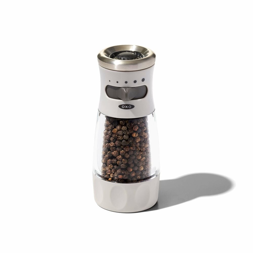Contoured Mess-Free Pepper Grinder S5