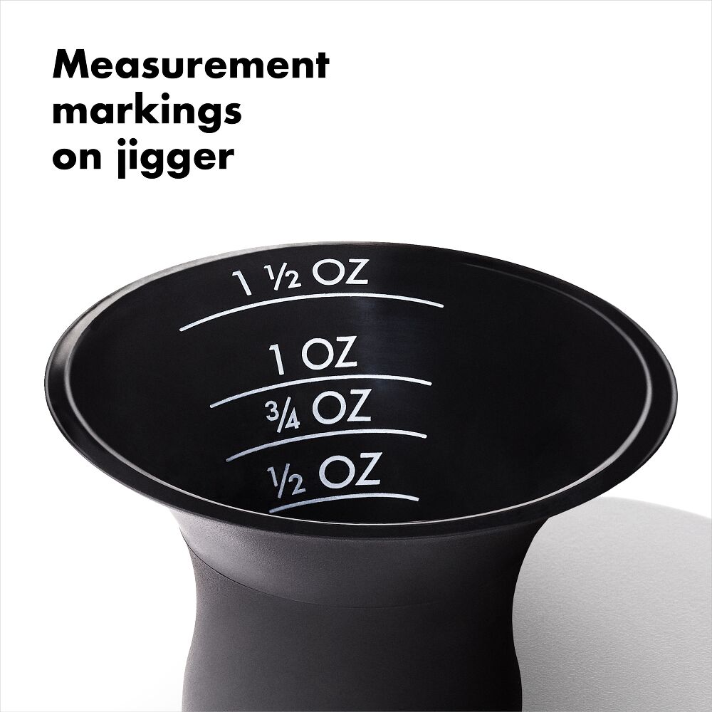 OXO Good Grips Plastic Cocktail Shaker- 20 oz/590 mL capacity E8