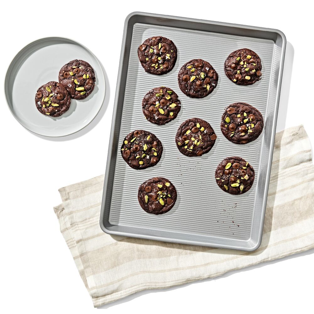 Non-Stick Pro Clear Coated Half Sheet Pan Z4