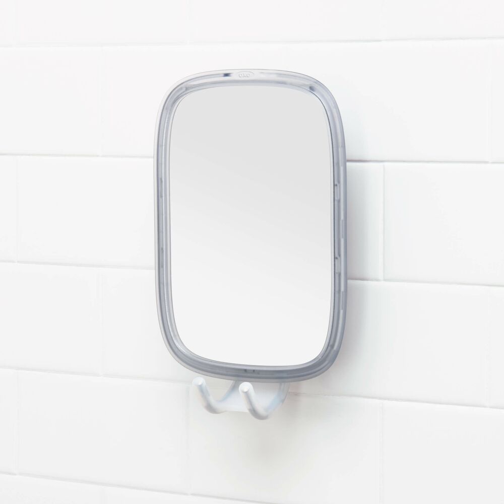 StrongHold™ Suction Fogless Mirror A8