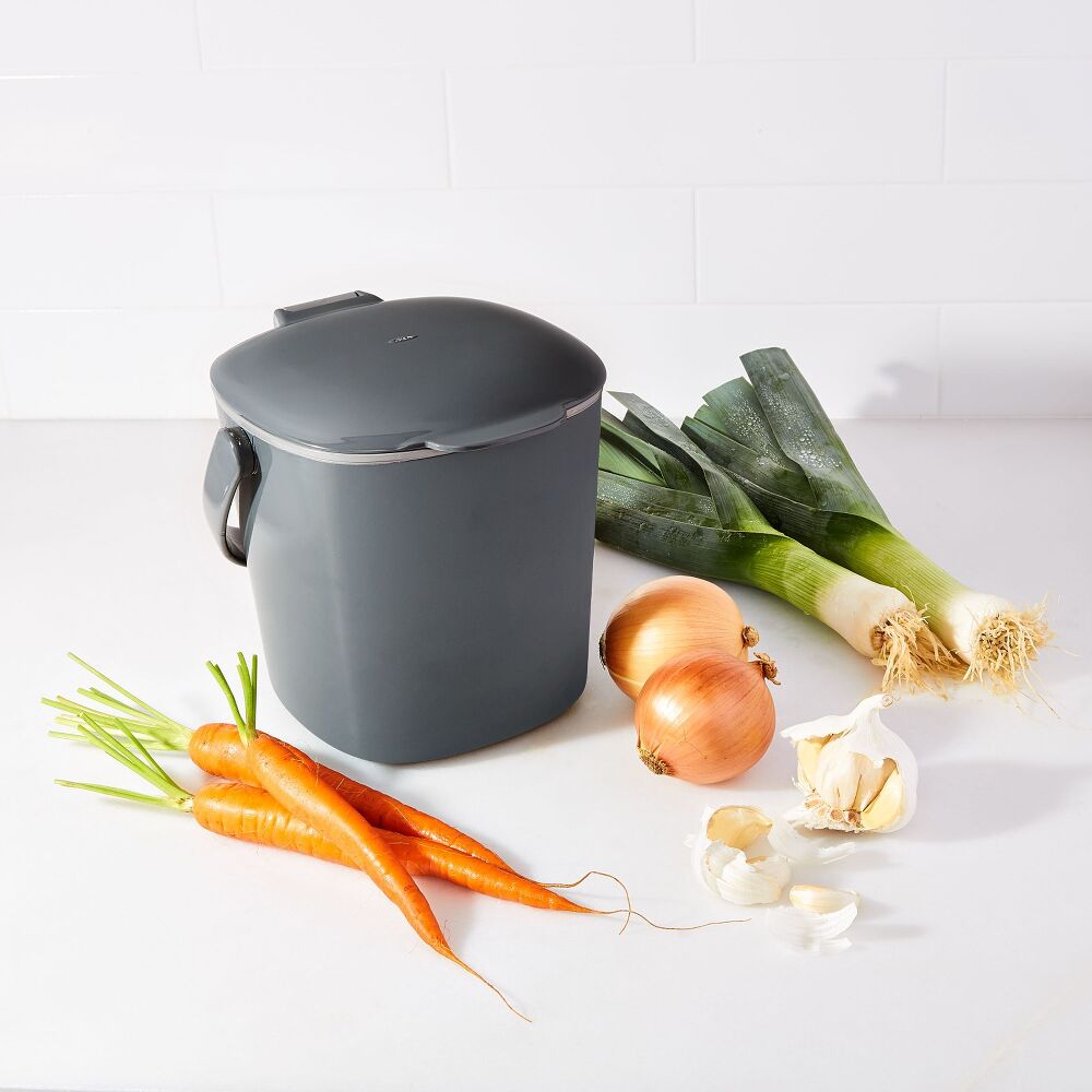 Easy-Clean Compost Bin - 0.75 Gal L6