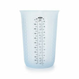 4 Cup Squeeze & Pour Measuring Cup E1